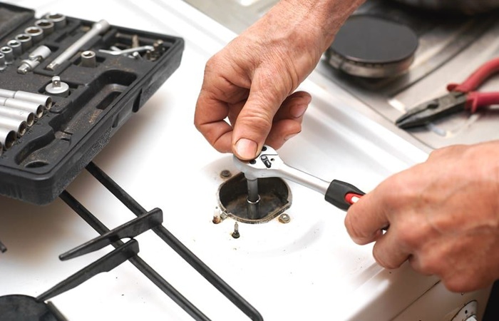 Aadarsh Gas Stove Repair | +91 87500 01798